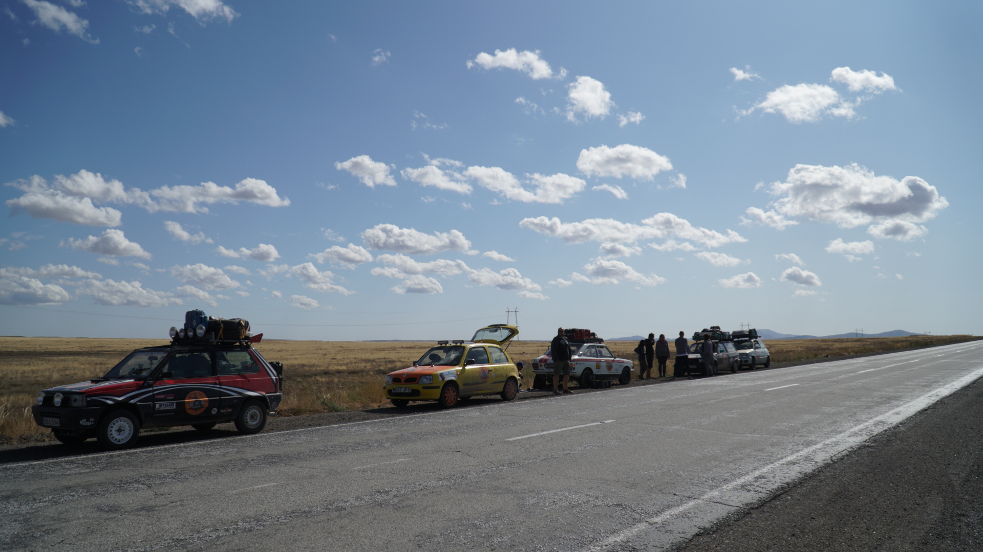 Mongol rally: More teams on the way to the Russian border