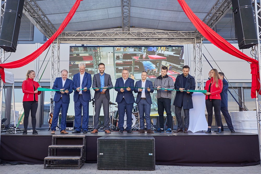 Group photo - opening ceremony of the new production plant in Trutnov